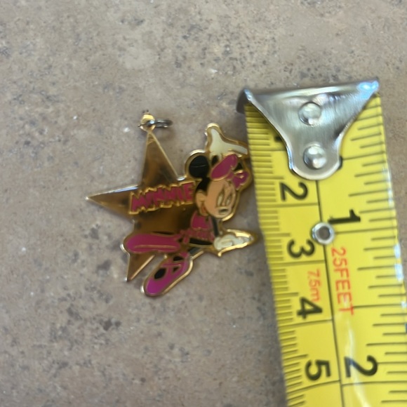 Vintage 1992 Minnie Mouse charm - Picture 5 of 5